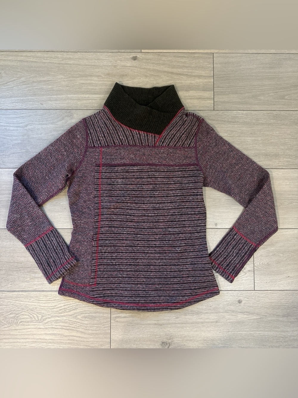 PRANA Women’s Size M Eleanor Sweater Wool Blend Plum Red Pink Purple Cowl Neck